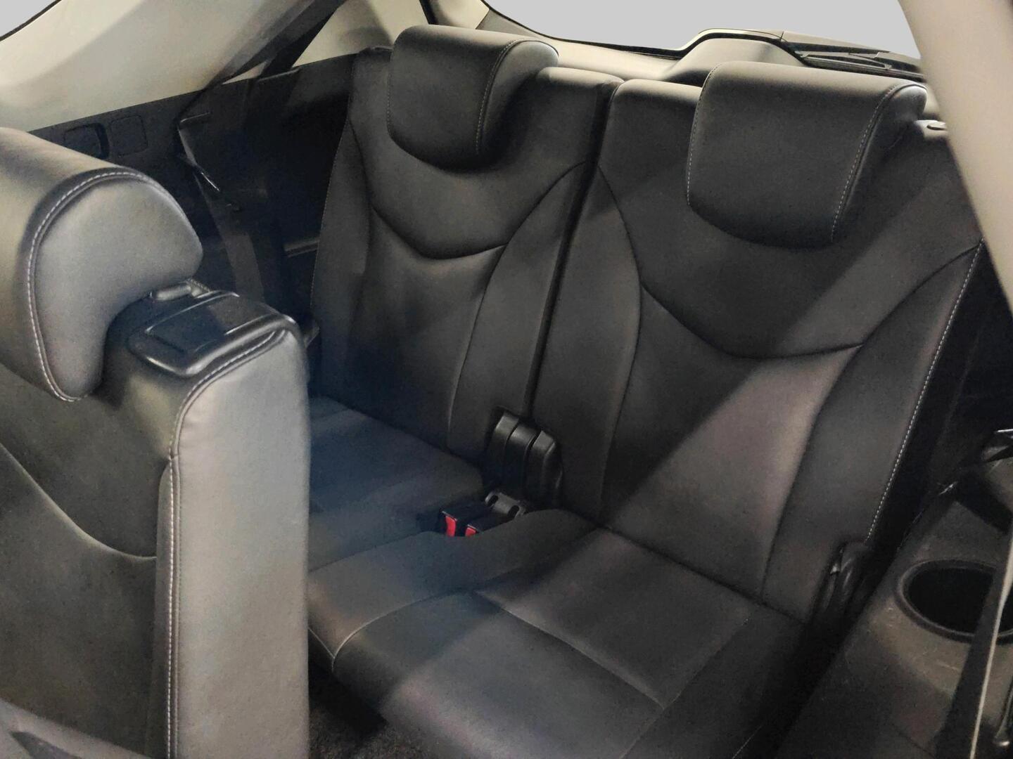 TOYOTA PRIUS+ 2019