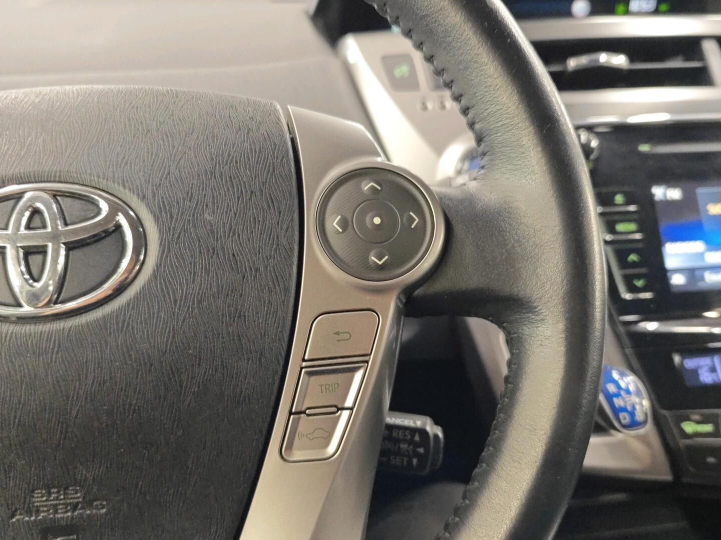 TOYOTA PRIUS+ 2019
