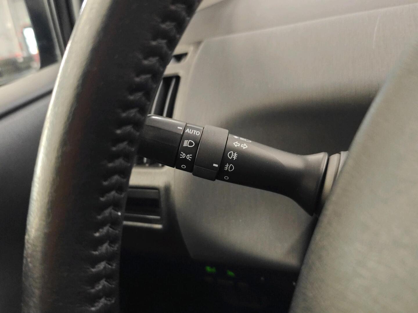 TOYOTA PRIUS+ 2019