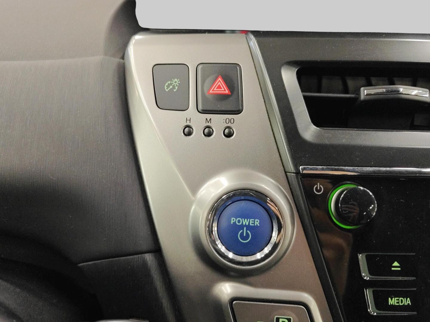 TOYOTA PRIUS+ 2019