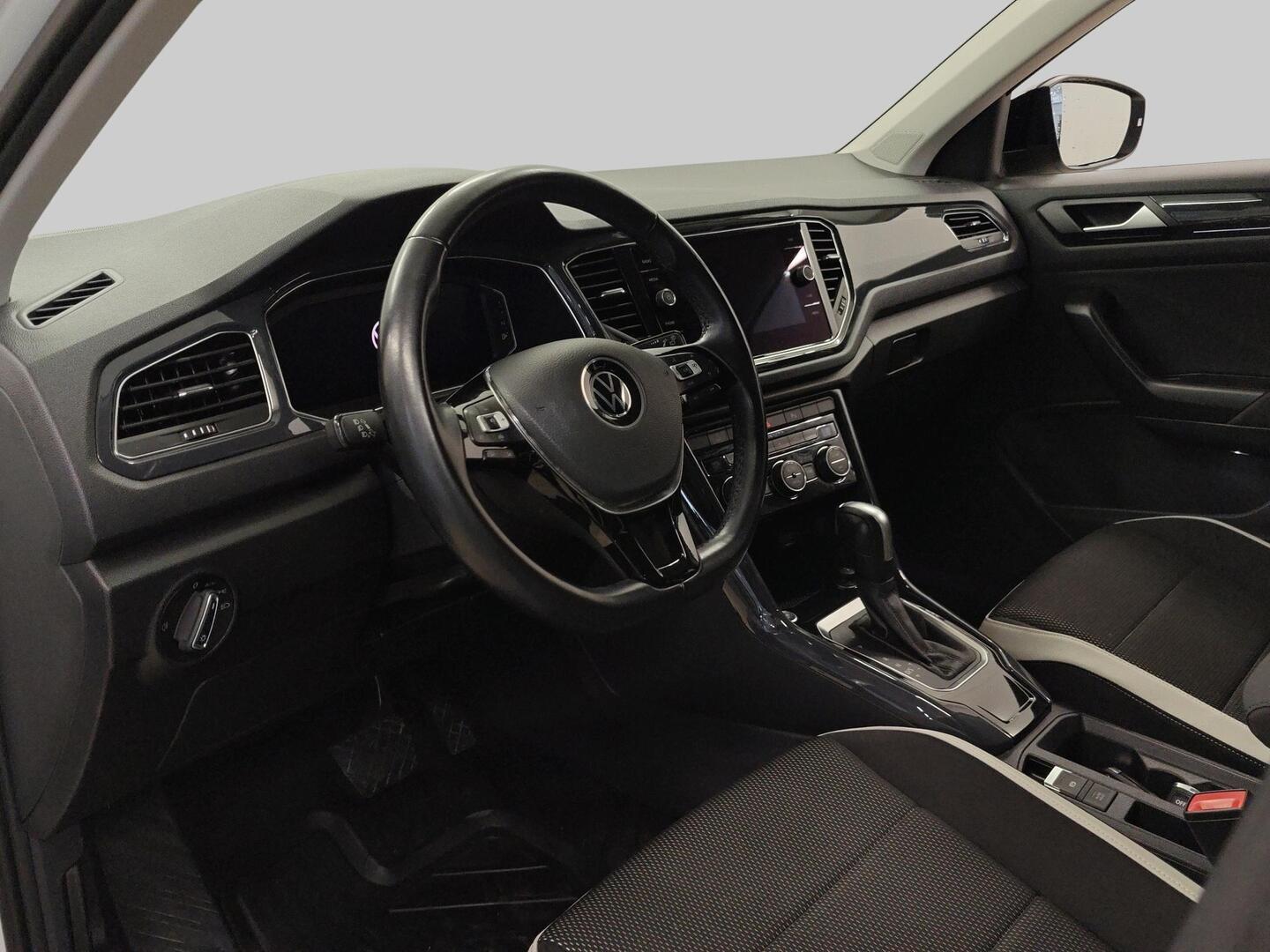 VOLKSWAGEN T-Roc 2021