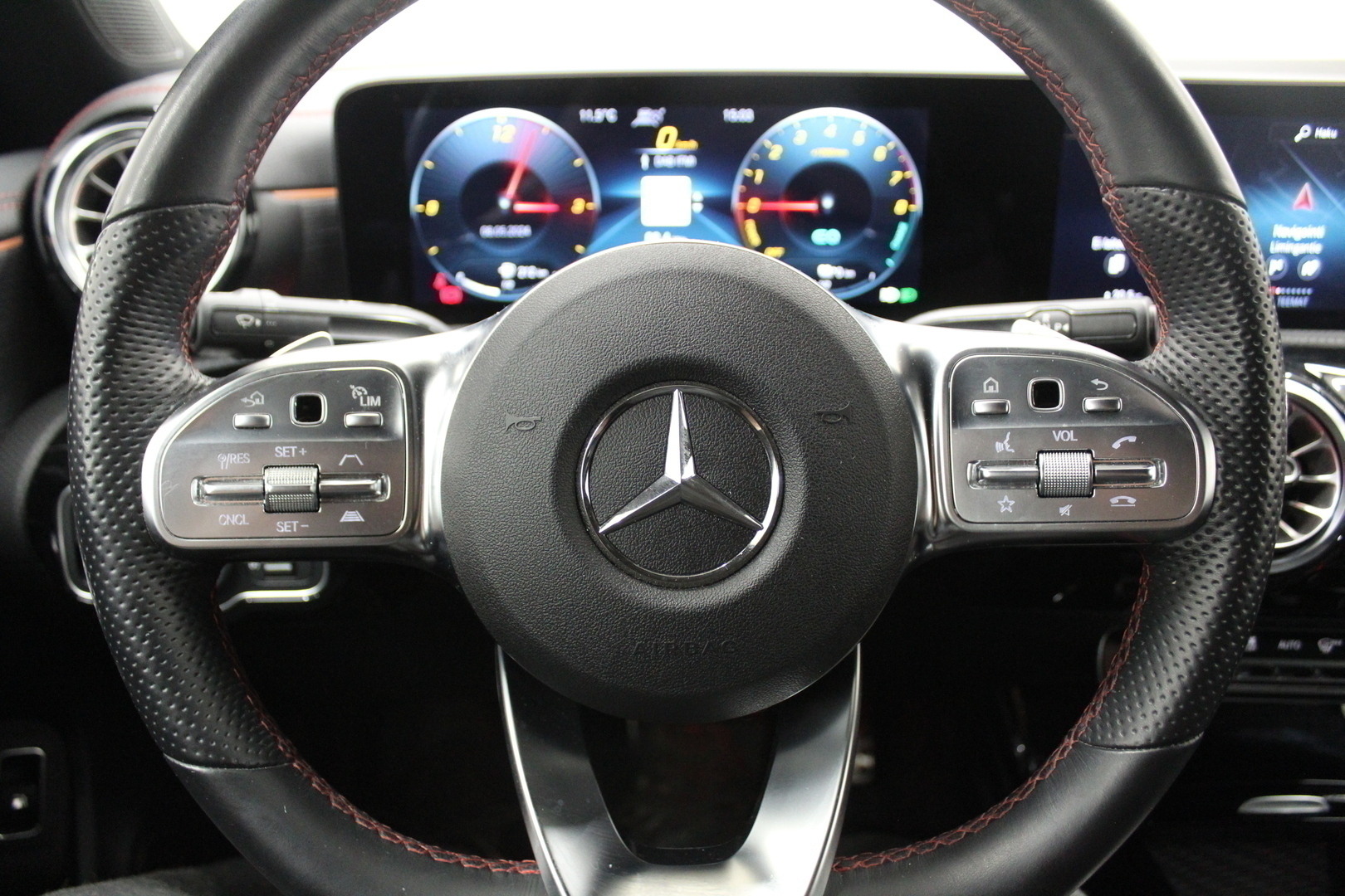 MERCEDES-BENZ CLA 2021