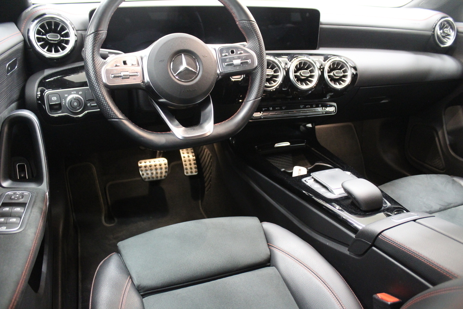 MERCEDES-BENZ CLA 2021