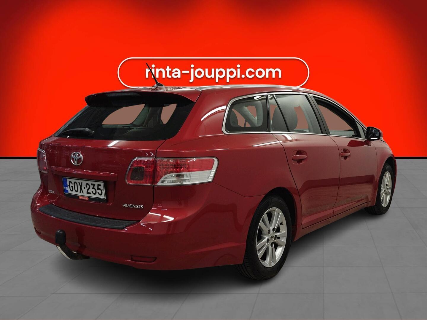 TOYOTA Avensis 2011
