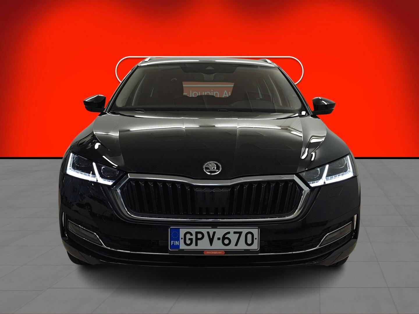 SKODA OCTAVIA 2024
