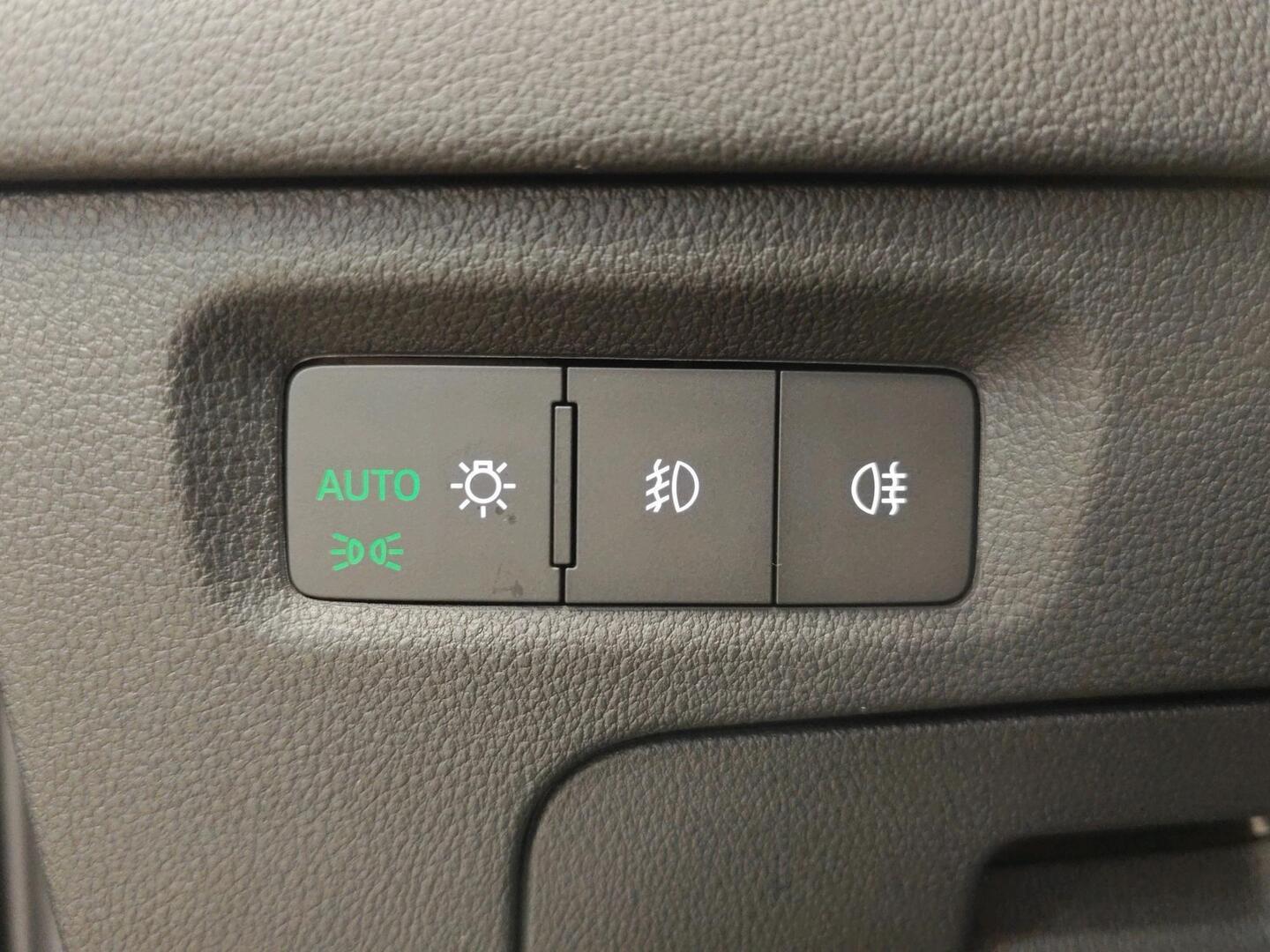 SKODA OCTAVIA 2024