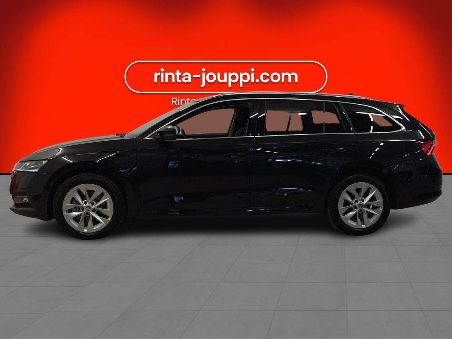 SKODA OCTAVIA 2024