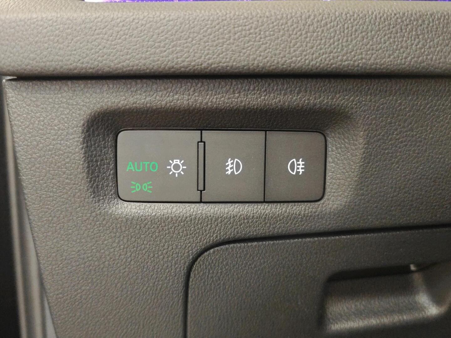 SKODA OCTAVIA 2024