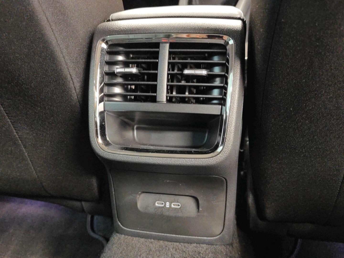 SKODA OCTAVIA 2024