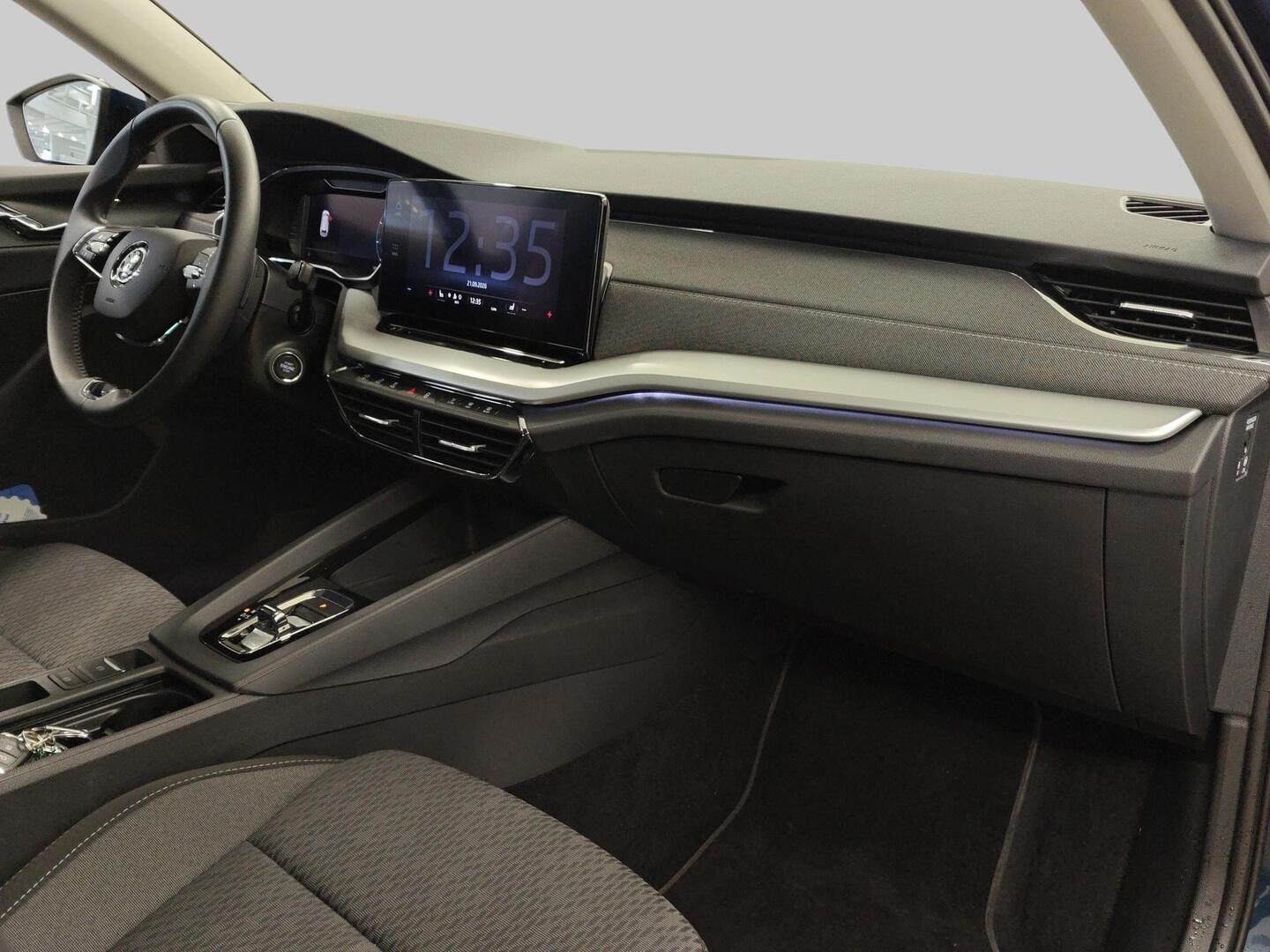 SKODA OCTAVIA 2024