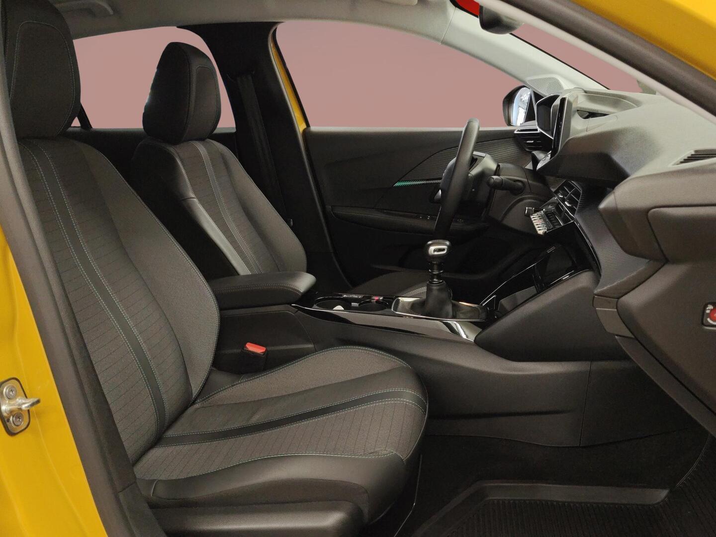 PEUGEOT 208 2022