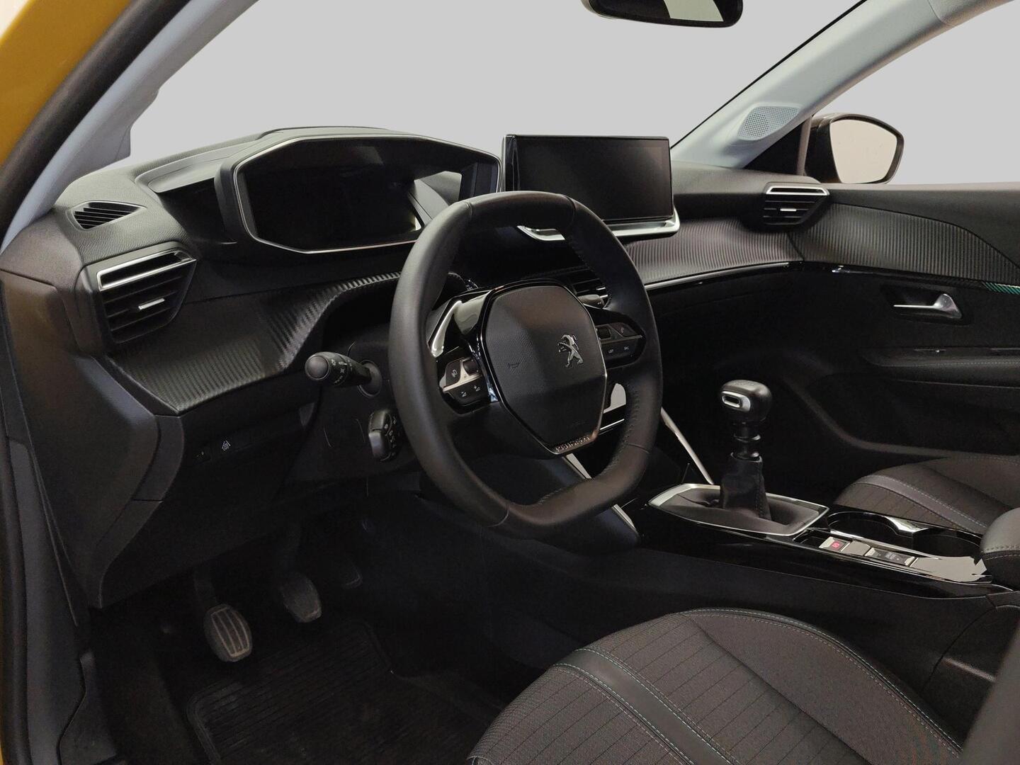 PEUGEOT 208 2022