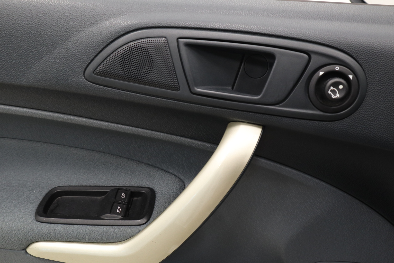 FORD Fiesta 2009