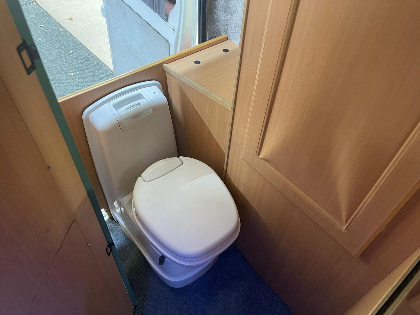 CASA CAR Casa A 2000