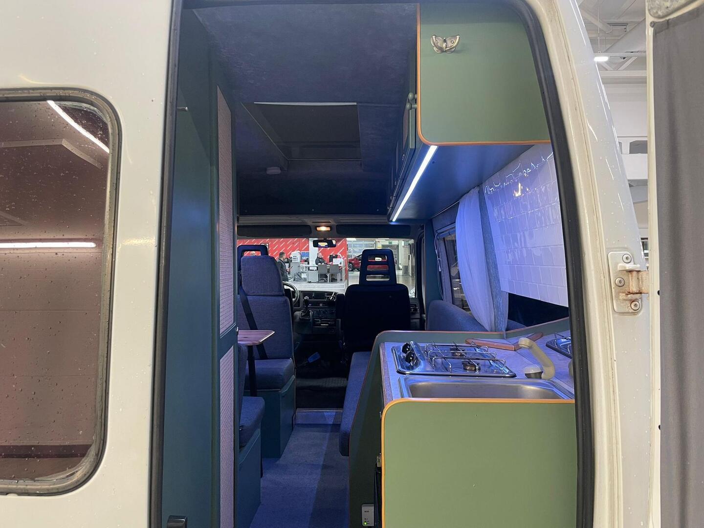 CASA CAR Casa A 2000