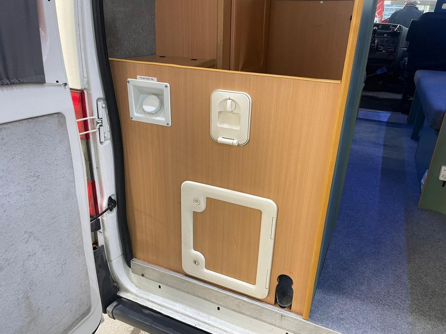 CASA CAR Casa A 2000