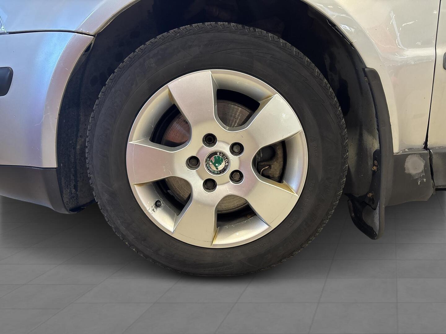 VOLKSWAGEN Passat 2003