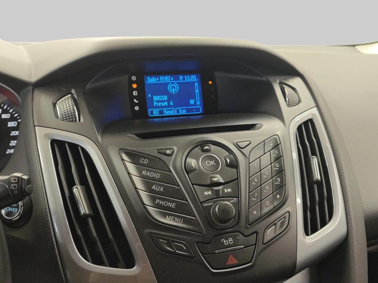 FORD Focus 2012