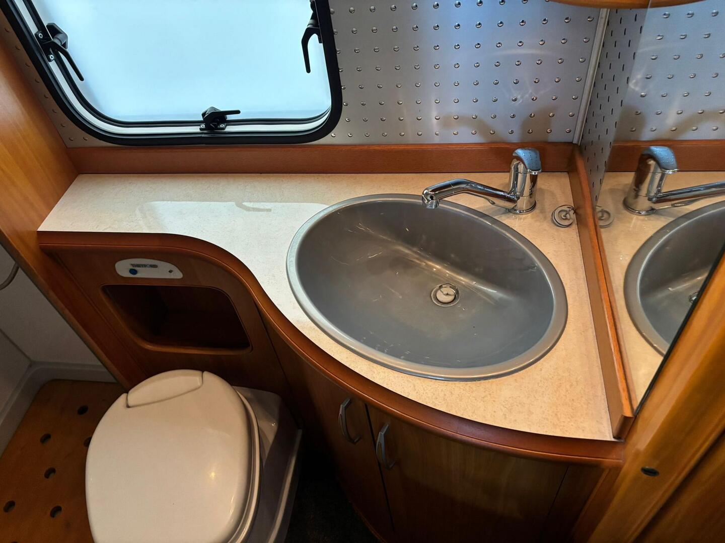 HOBBY SIESTA T 650 FLC 2008