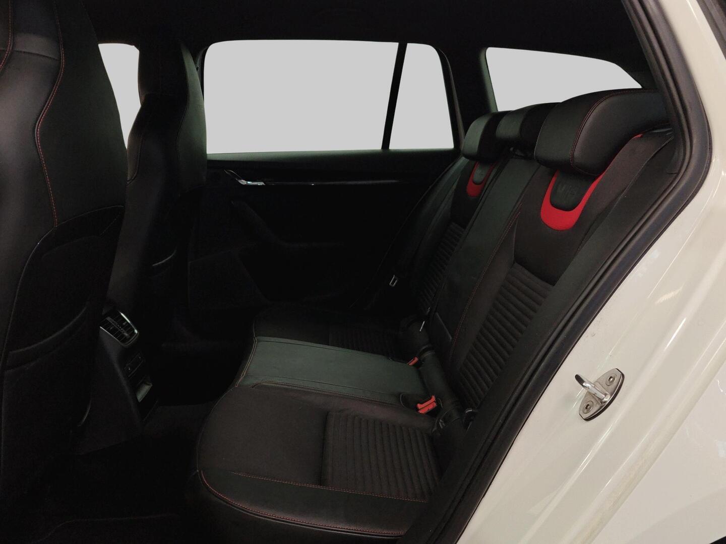 SKODA Octavia 2015