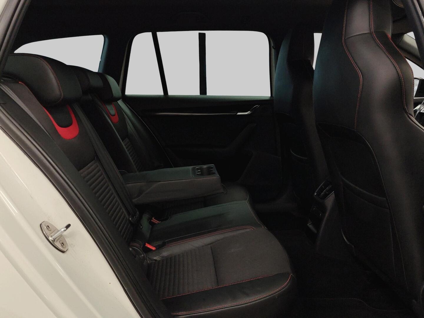 SKODA Octavia 2015