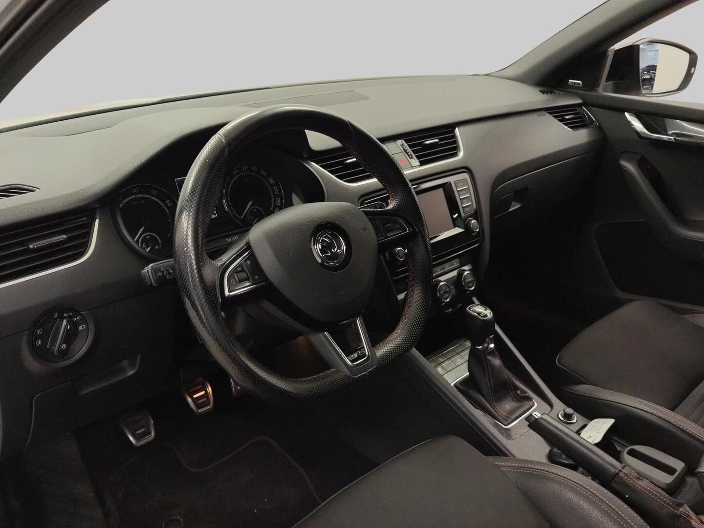 SKODA Octavia 2015