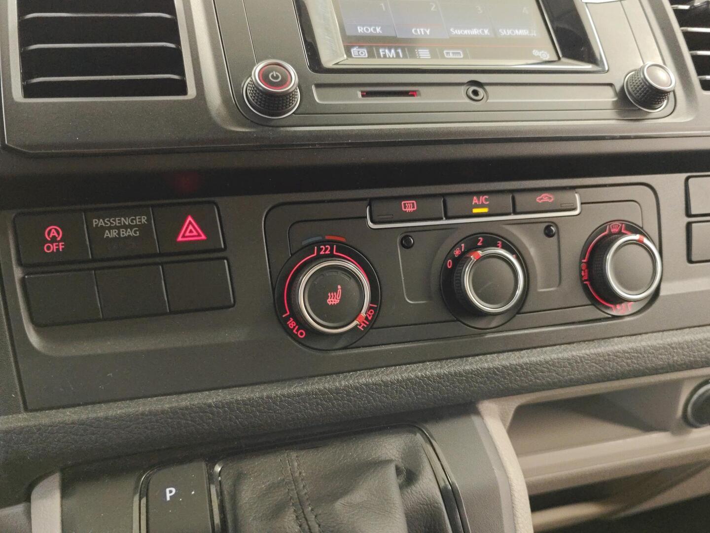 VOLKSWAGEN Transporter 2017