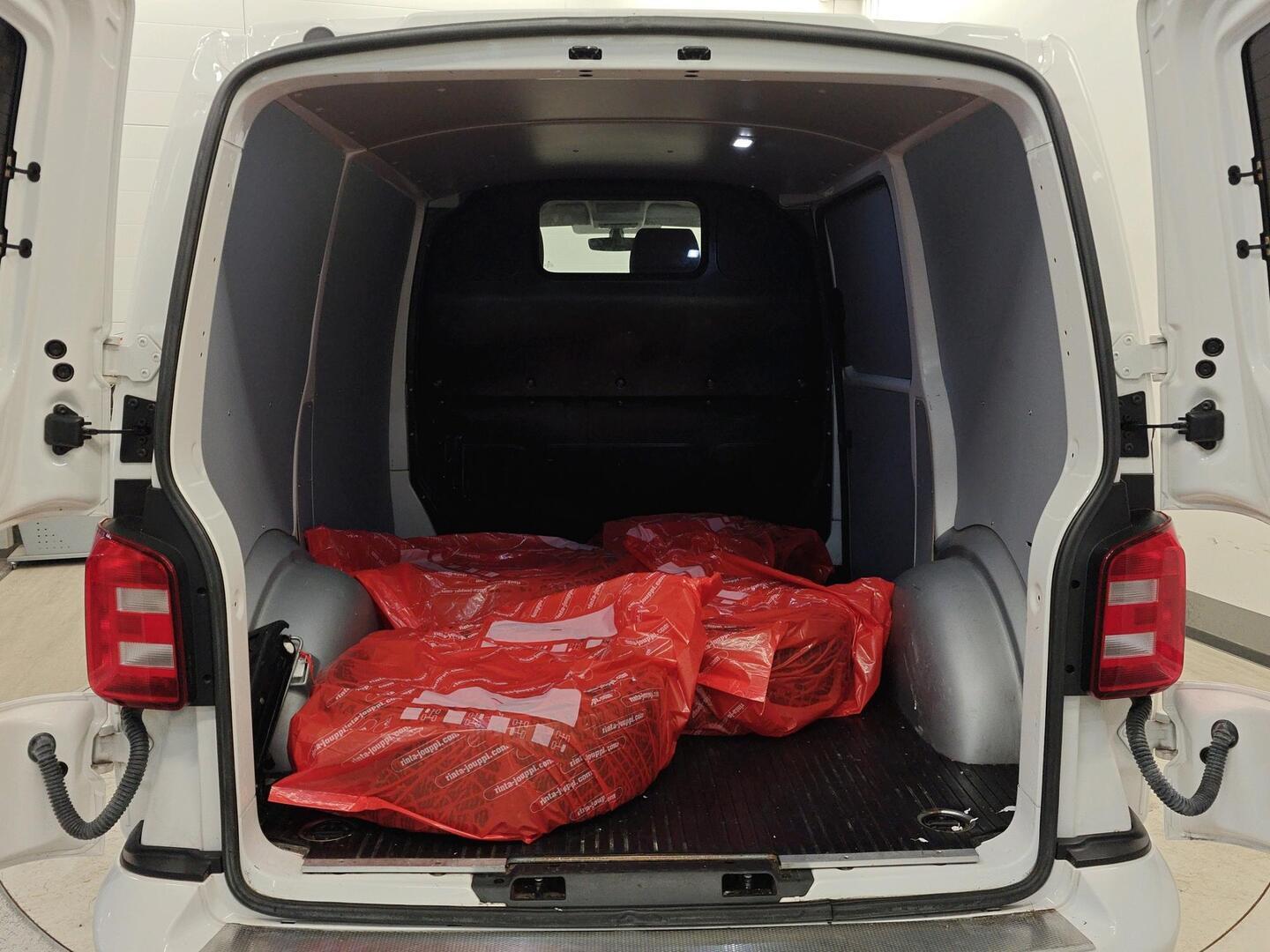 VOLKSWAGEN Transporter 2017