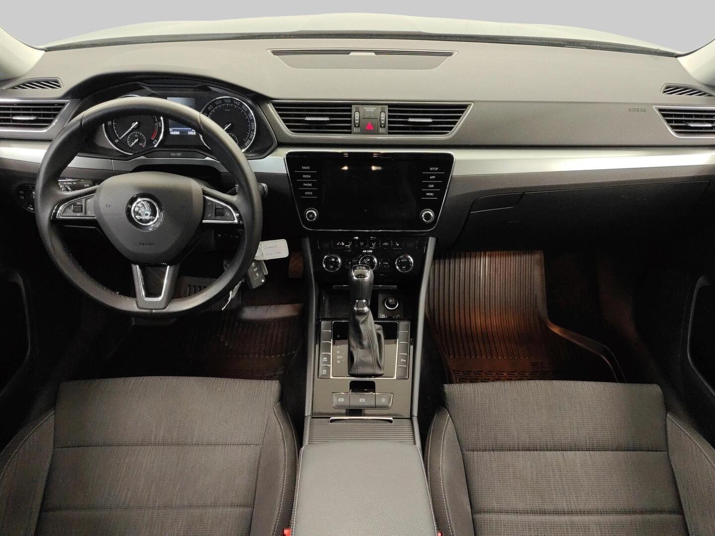 SKODA SUPERB 2018