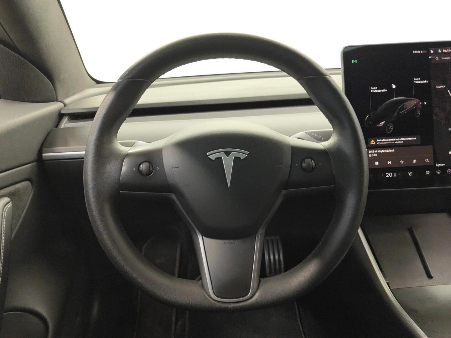 TESLA Model 3 2019