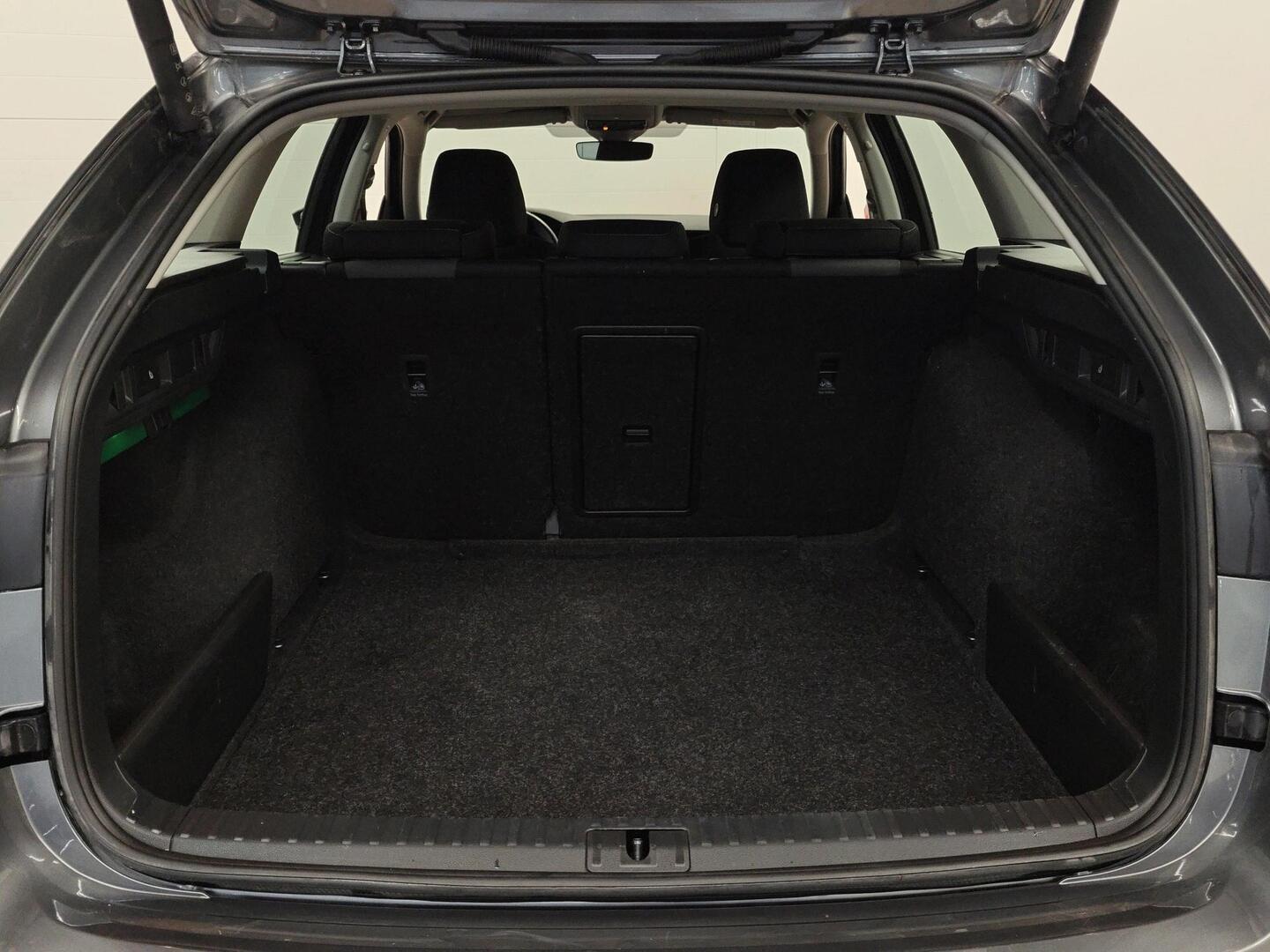 SKODA Octavia 2023