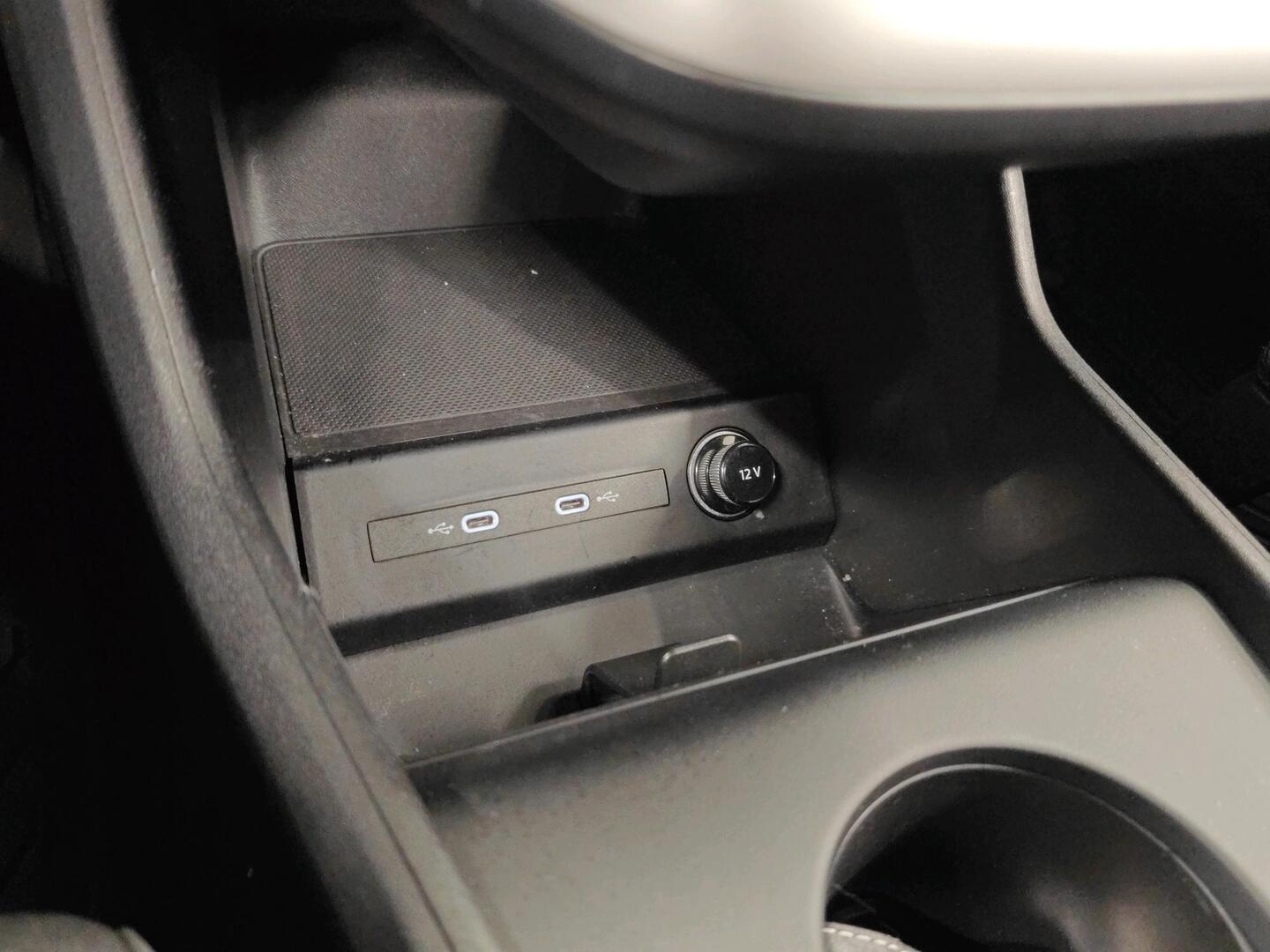AUDI Q4 e-tron 2024