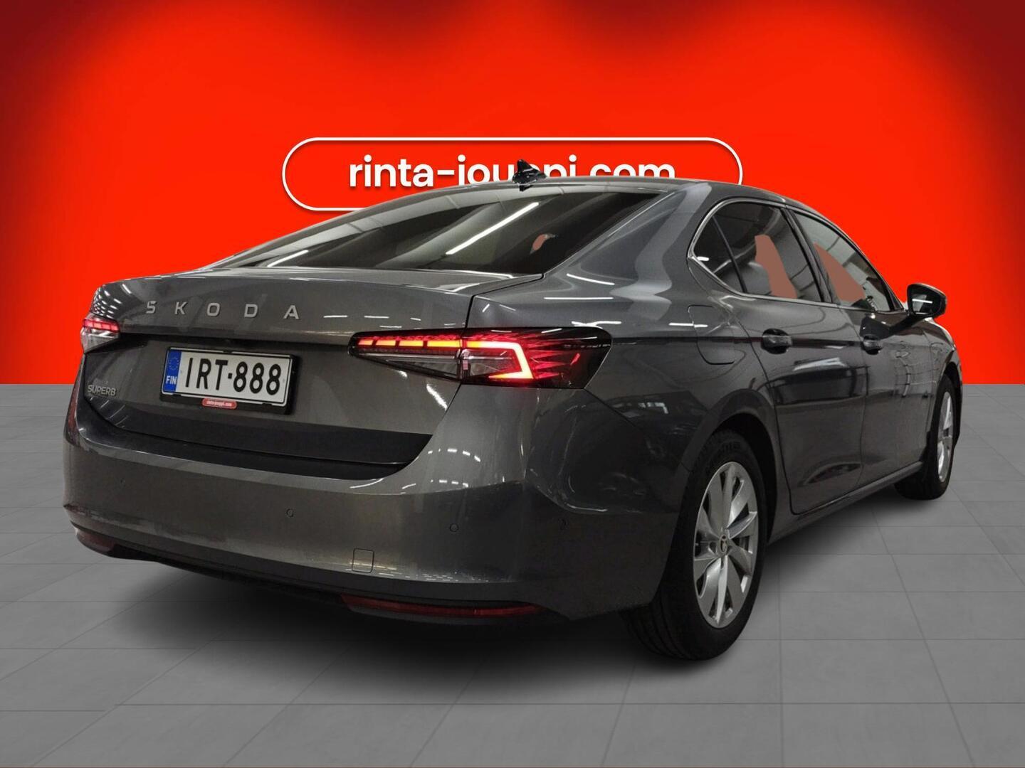 SKODA Superb 2025