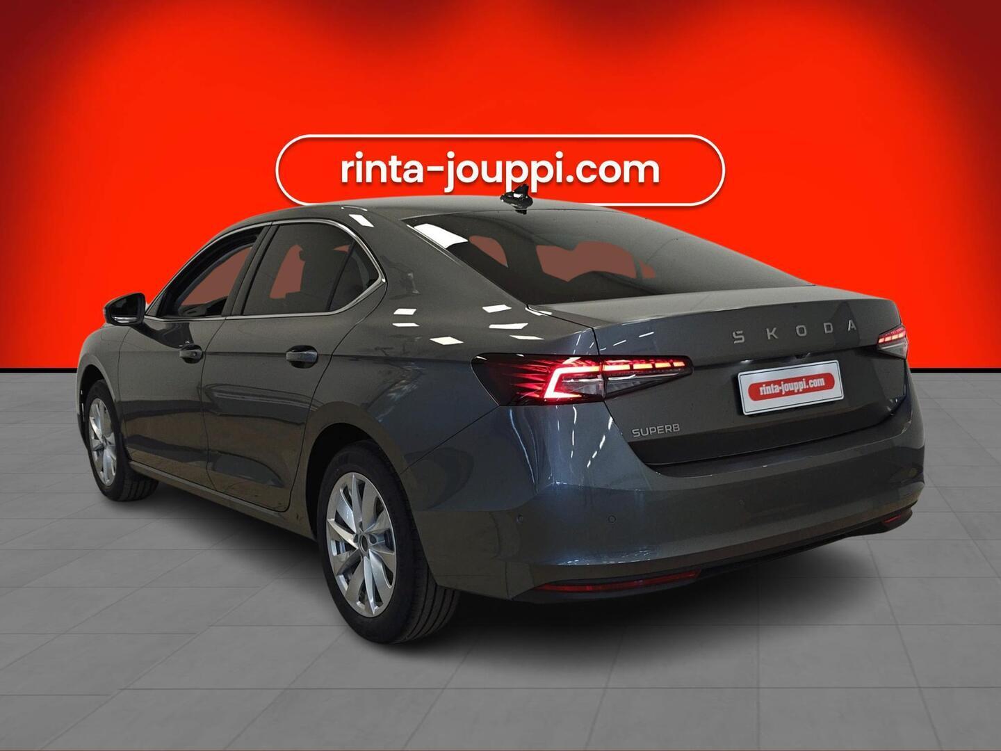 SKODA Superb 2025
