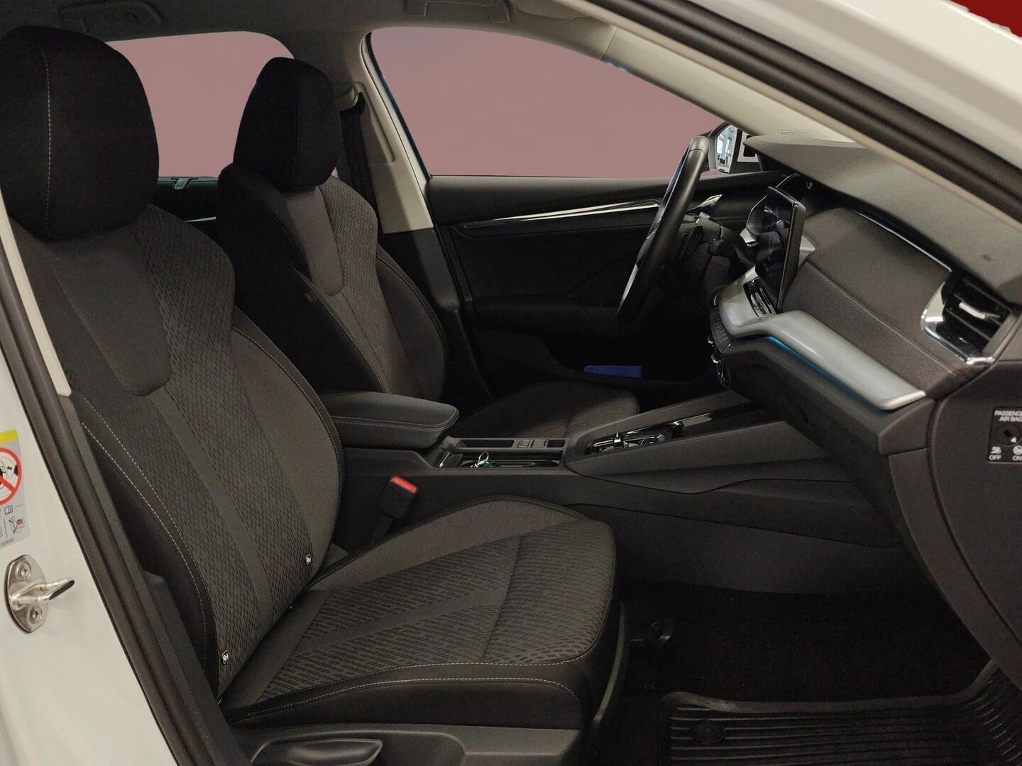 SKODA OCTAVIA 2024