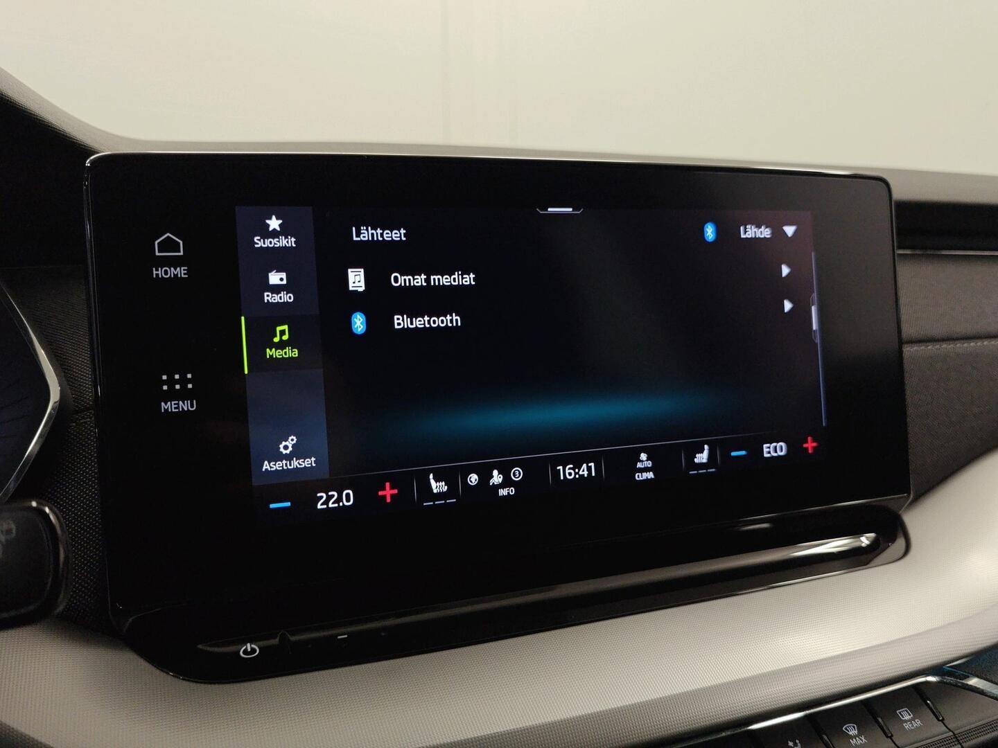 SKODA OCTAVIA 2024