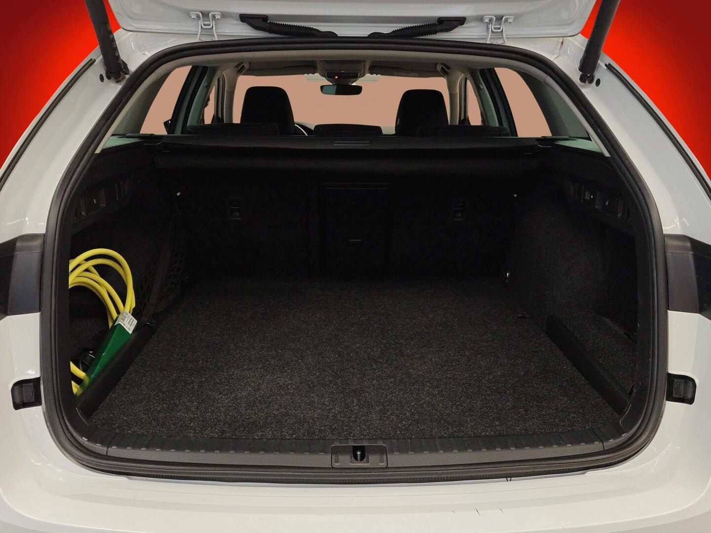 SKODA OCTAVIA 2024