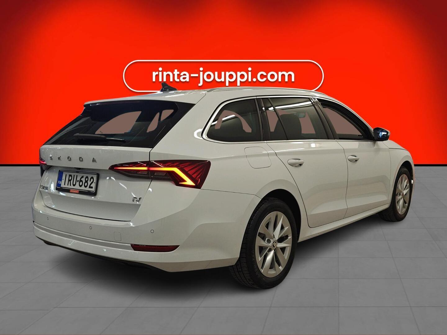 SKODA OCTAVIA 2024