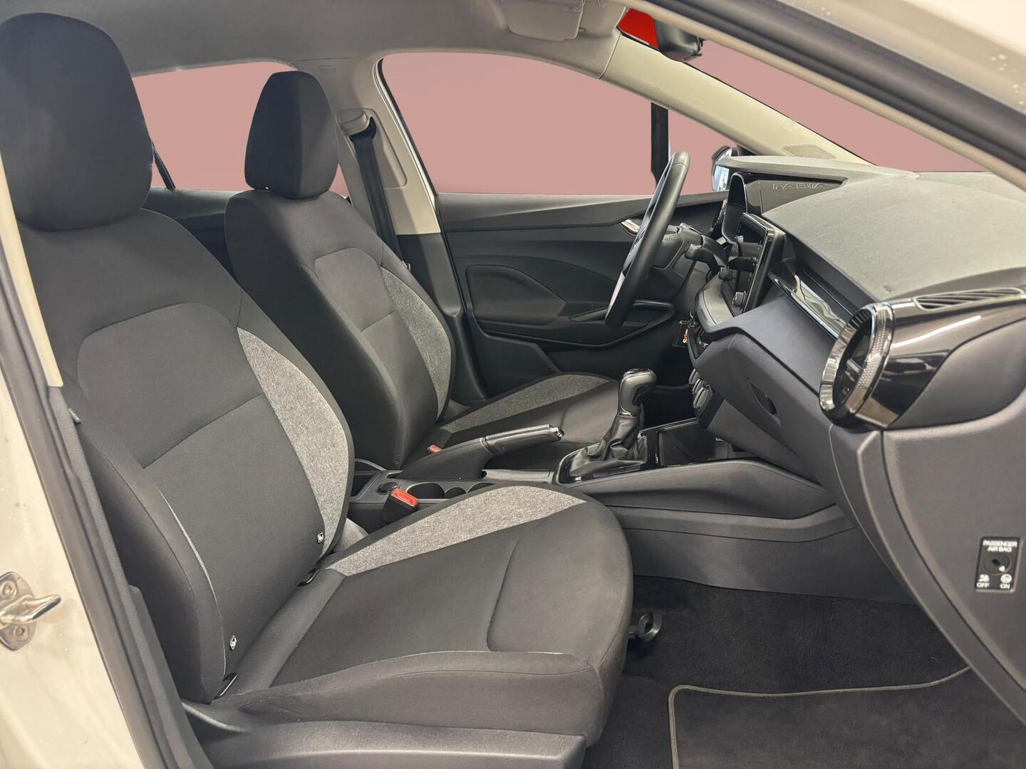 SKODA Fabia 2024