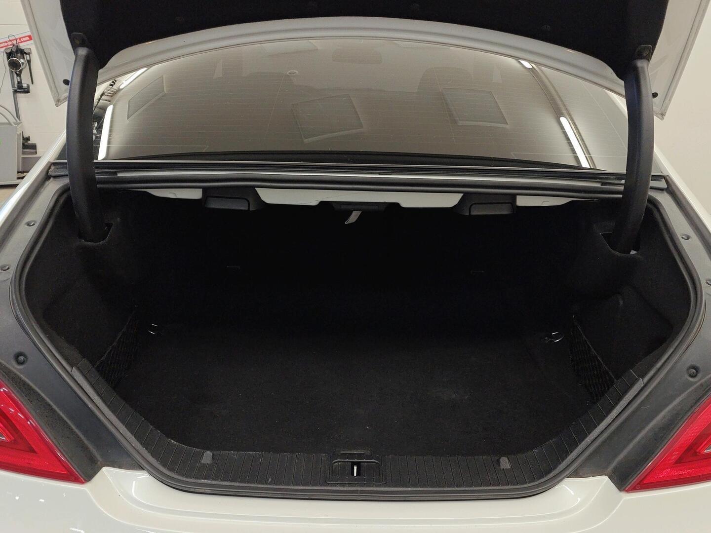 MERCEDES-BENZ CLS 2011