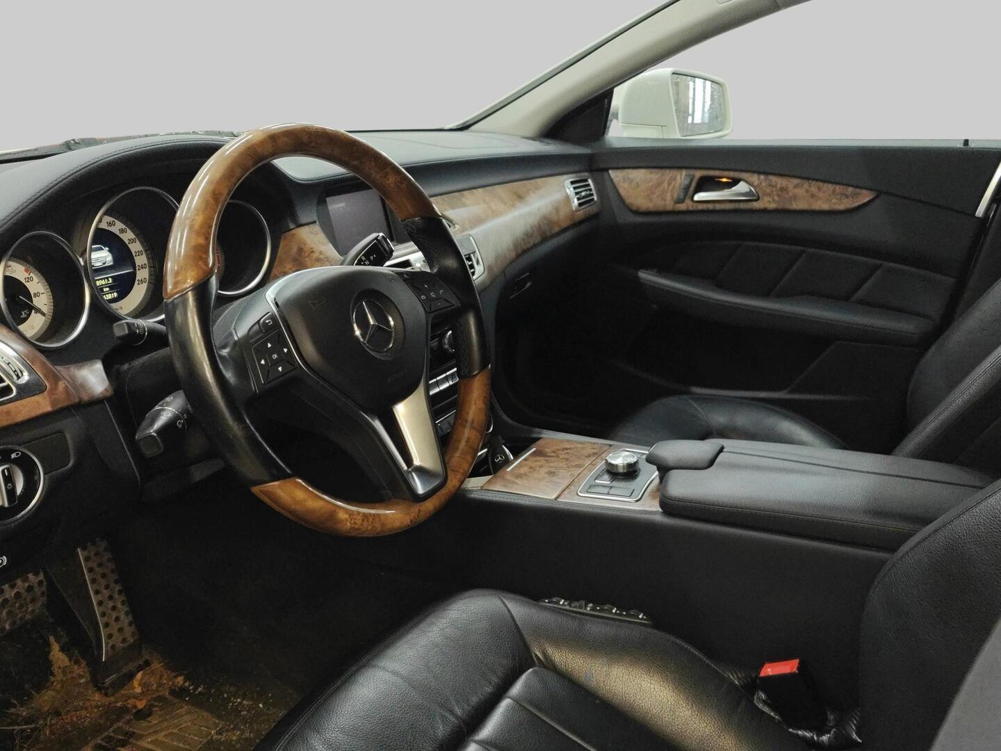 MERCEDES-BENZ CLS 2011