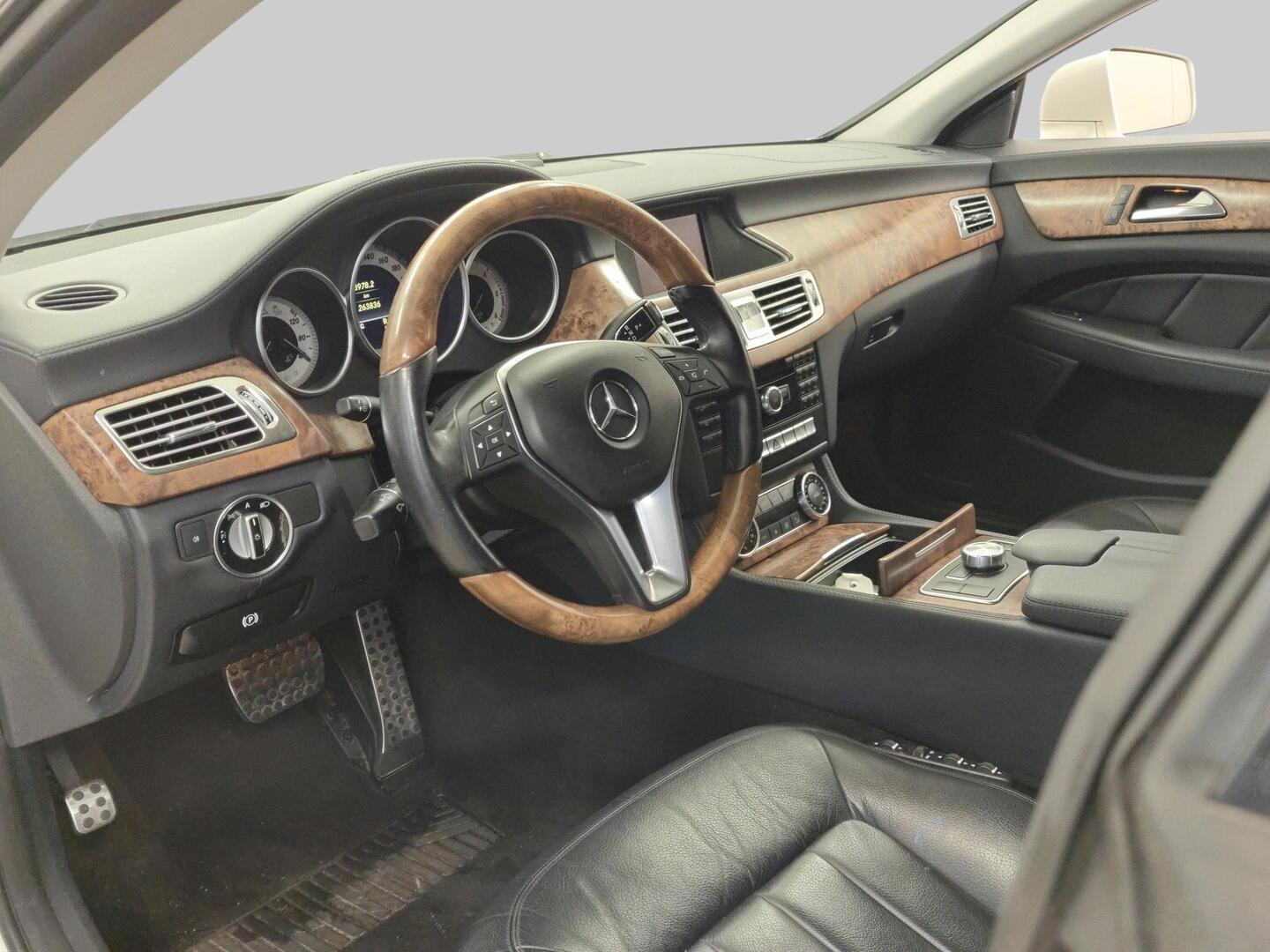 MERCEDES-BENZ CLS 2011