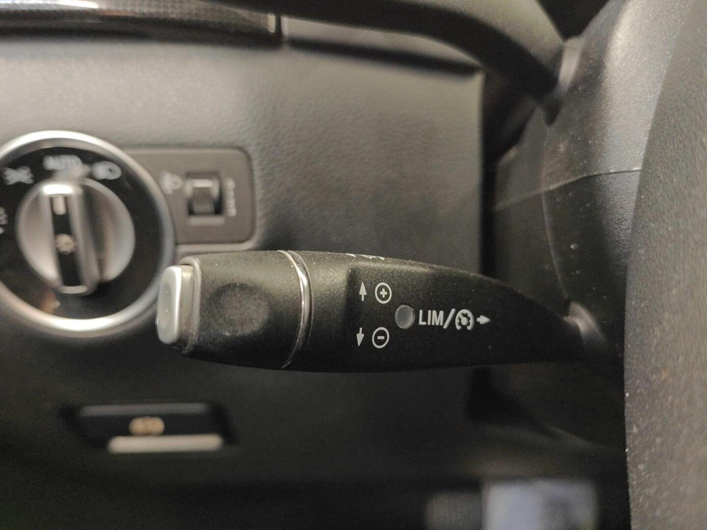 MERCEDES-BENZ B 2015