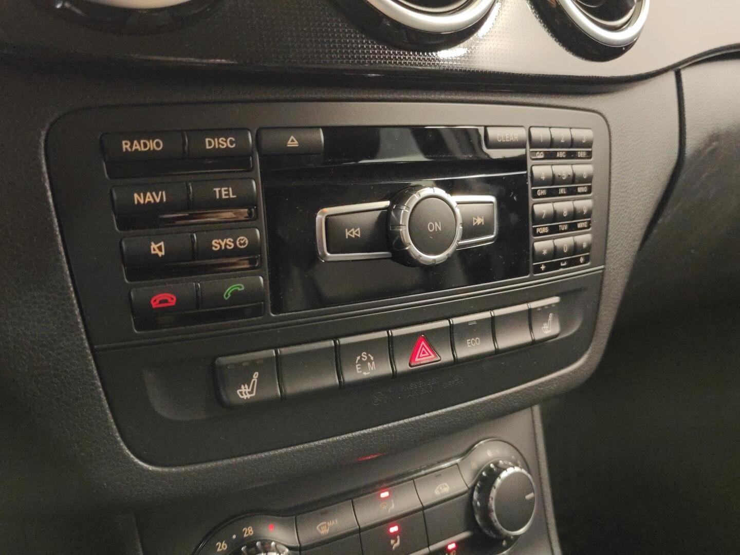 MERCEDES-BENZ B 2015