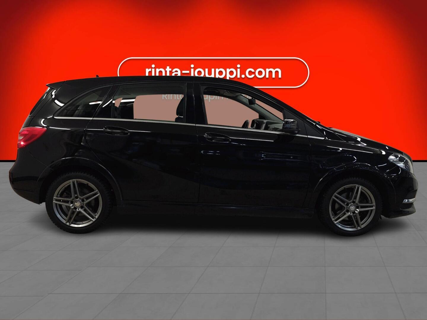 MERCEDES-BENZ B 2015