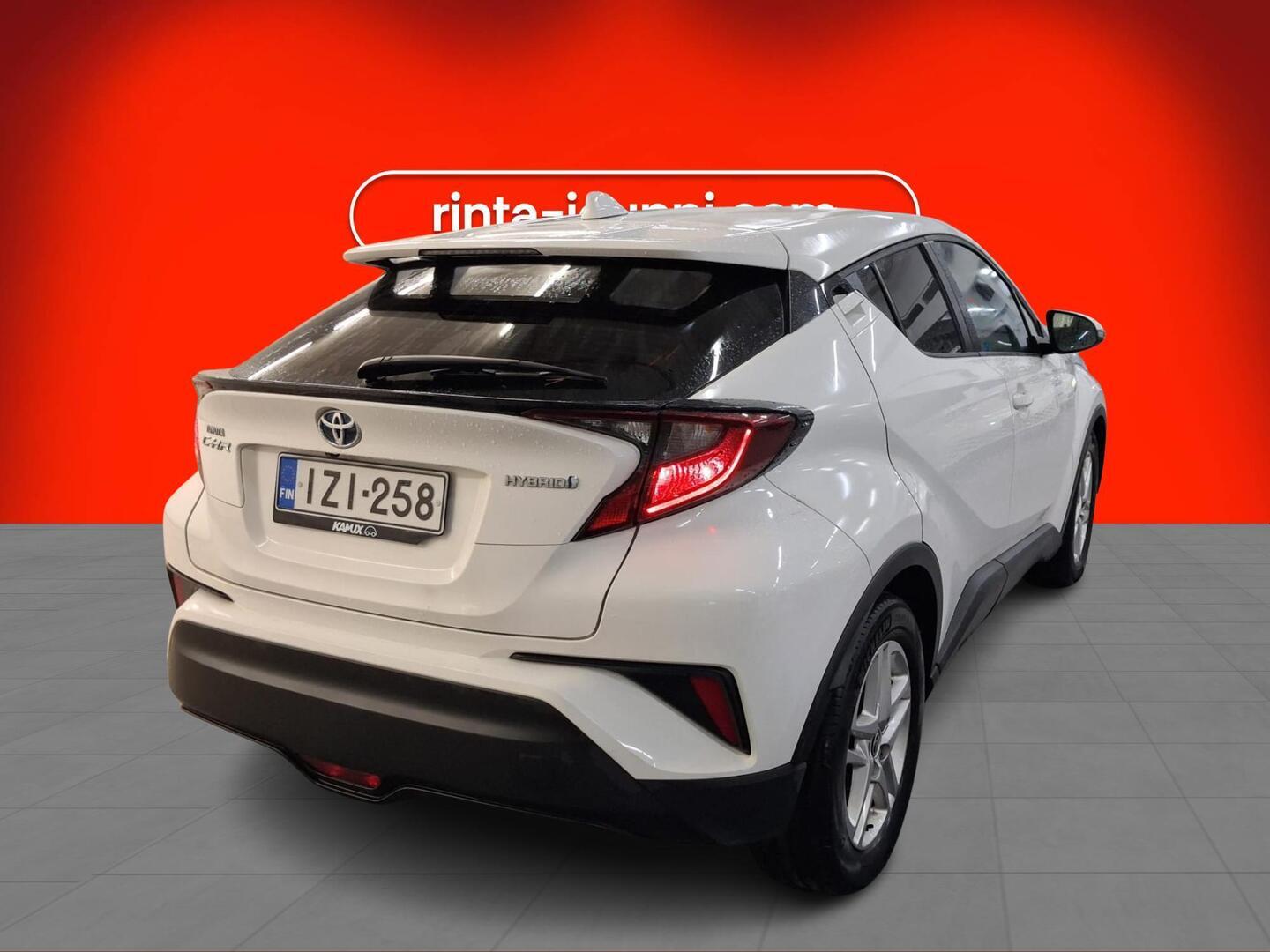 TOYOTA C-HR 2021
