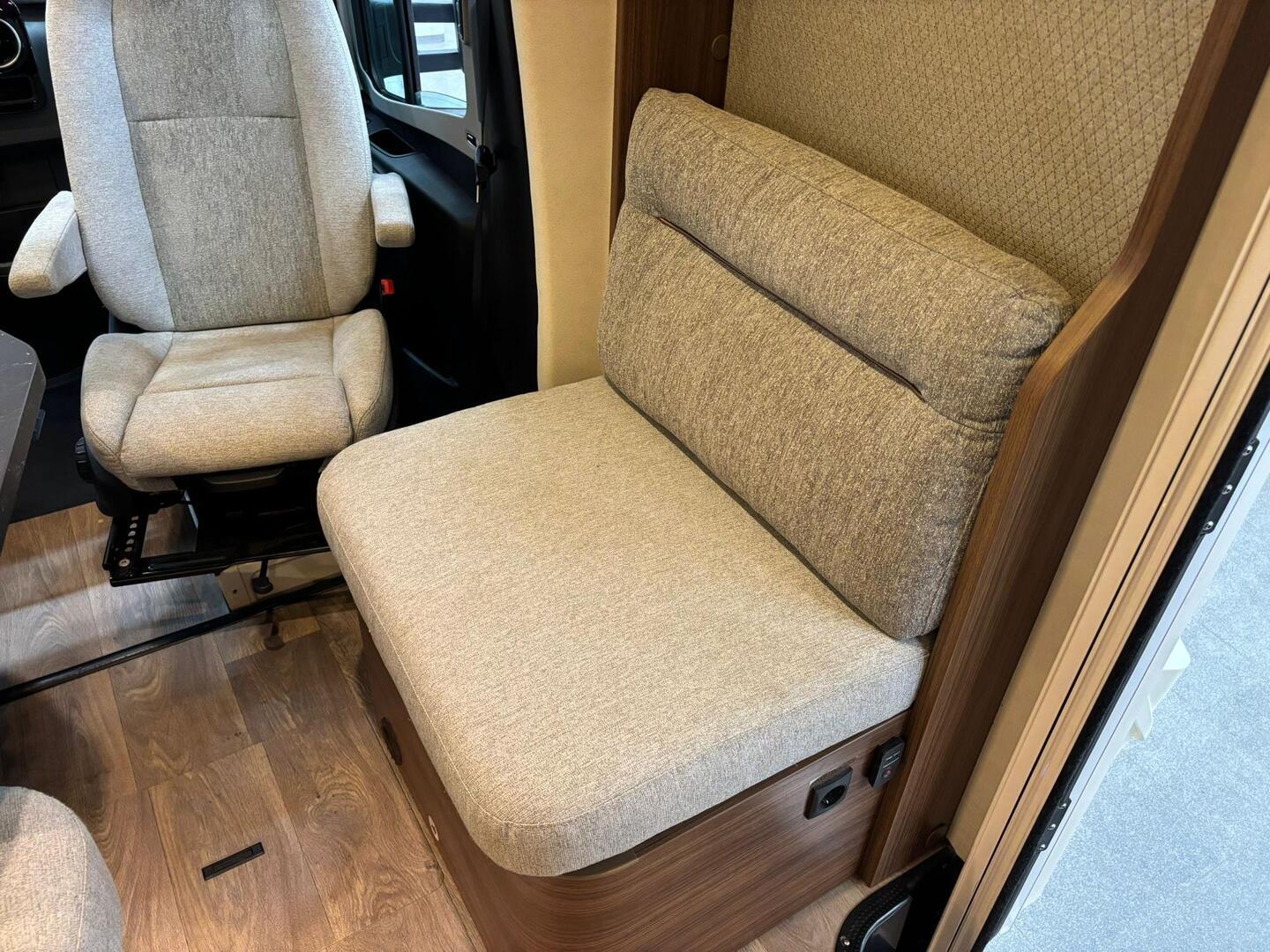 HYMER BMC-T 550 WHITE LINE 2021