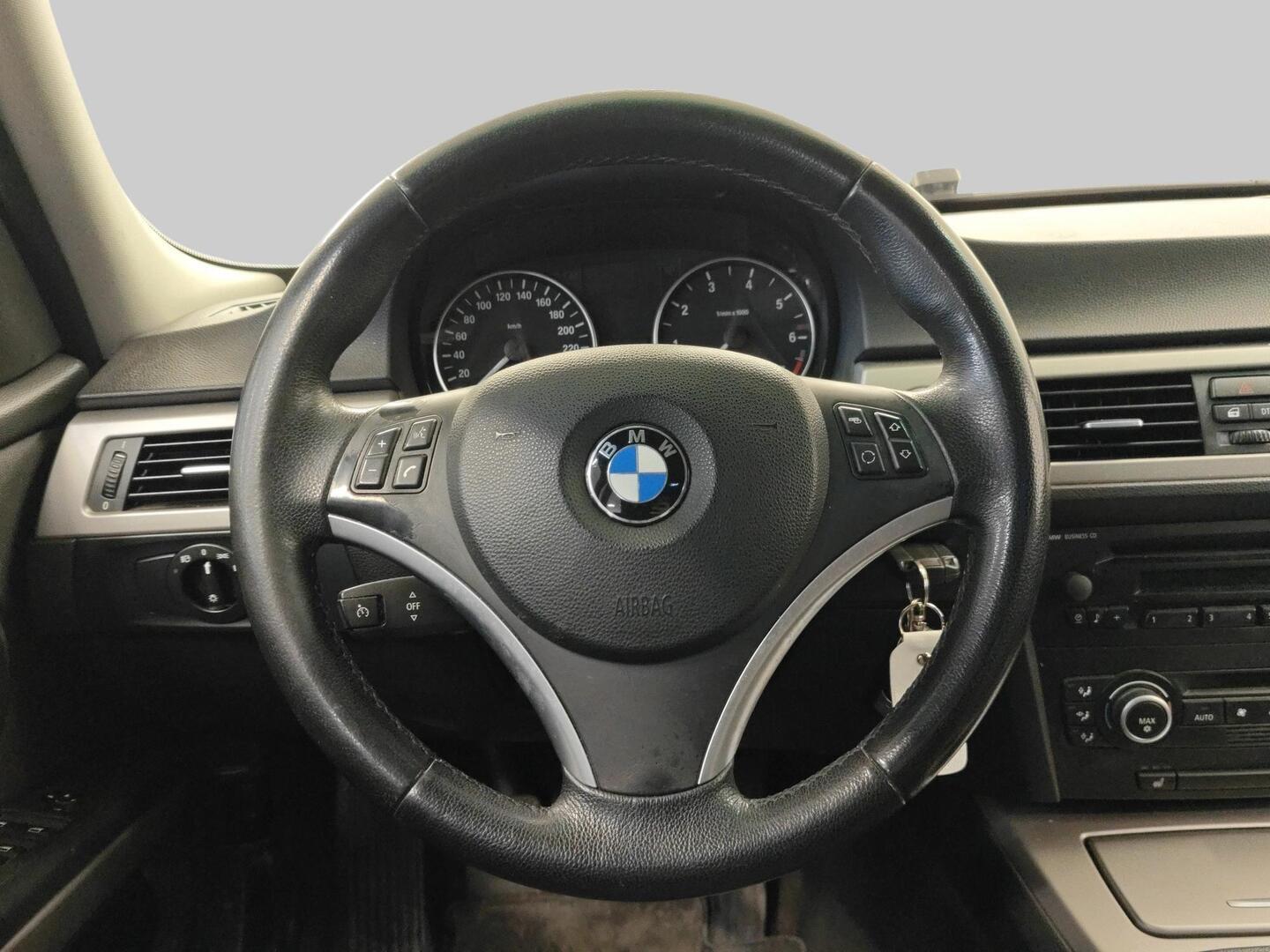 BMW 318 2007