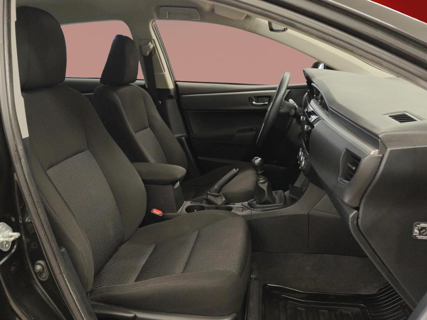 TOYOTA Corolla 2014