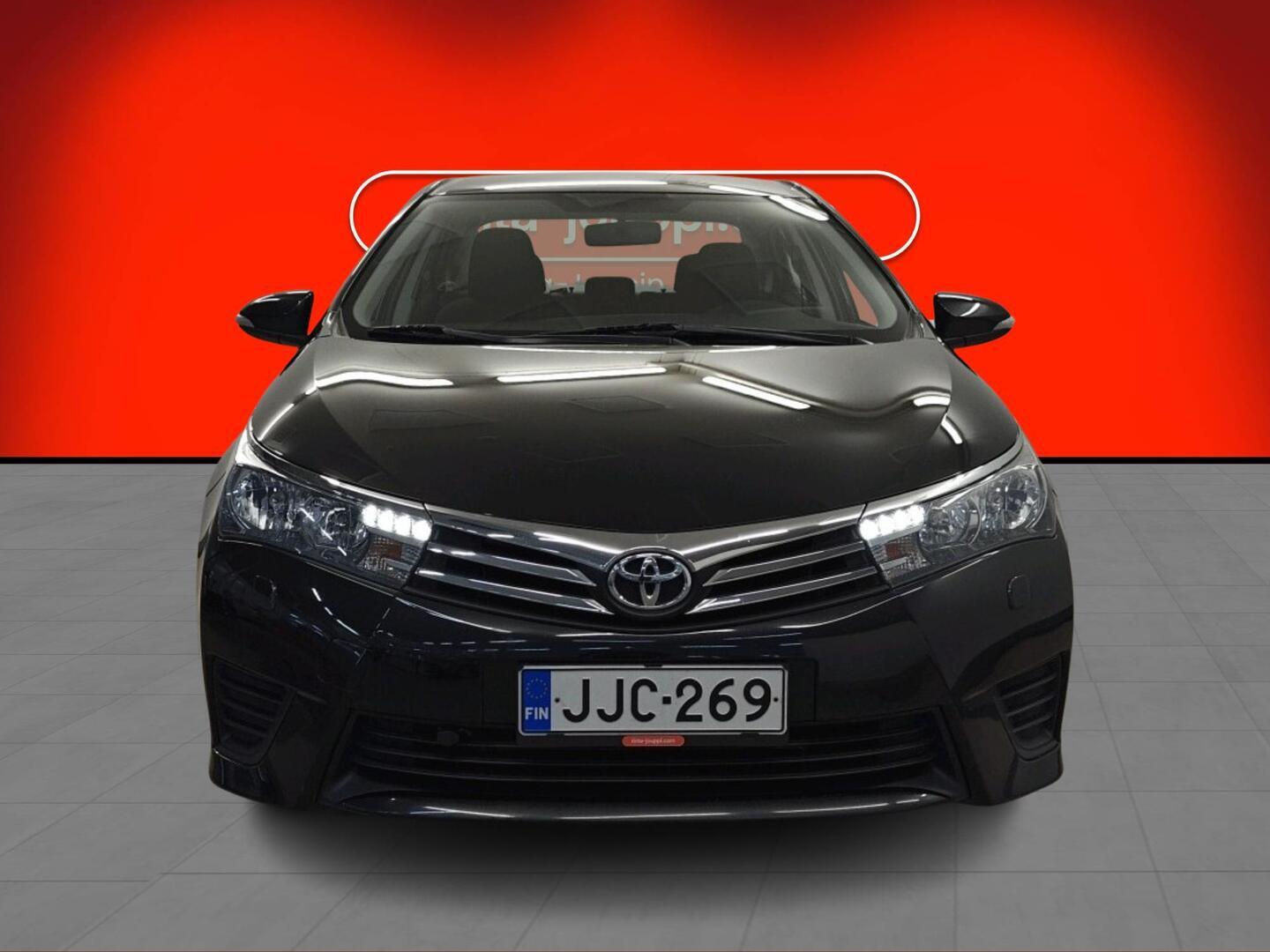 TOYOTA Corolla 2014